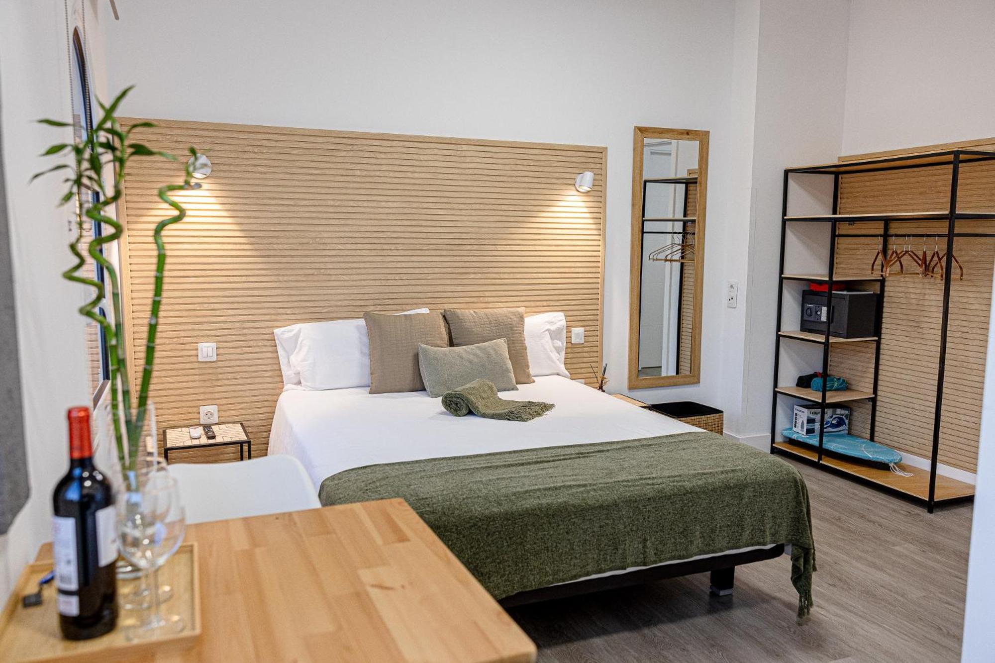 Bambu Suites Vegueta Alquiler Por Habitacion Las Palmas Exterior photo